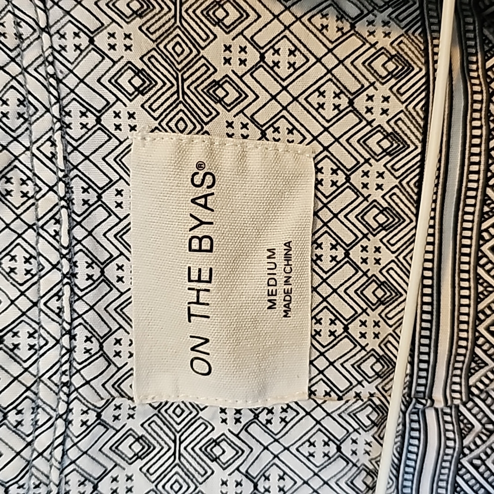 Mens button down - Picture 2 of 3